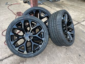 Gloss Black Chevy Wheels with Vizzoni Tires