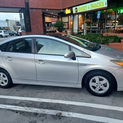 Toyota Prius FOR SALE 