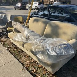 FREE FURNITURE and More