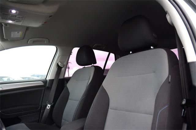 2016 Volkswagen e-Golf