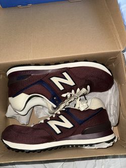 New Balance 574 Maroon