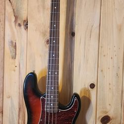 Squier Pj Special Bass