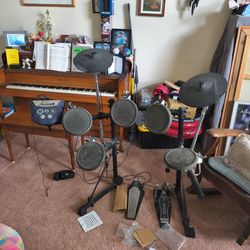 Roland TD-6 Electronic Drum Set