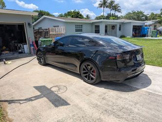 Tesla Model S Plaid arachnid 21 inch wheels rims tires Michelin pilot sport 4s
