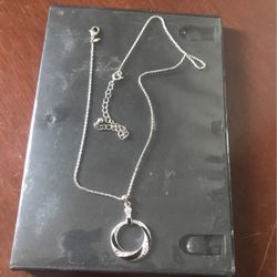 Women’s Necklace