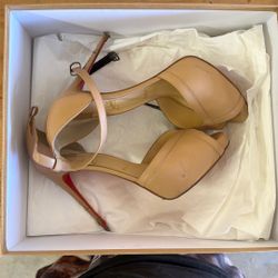 Authentic Christian louboutin red Bottoms
