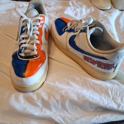 Men Nikes Size 11 