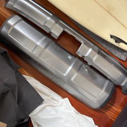 Toyota forerunner, bumper trim