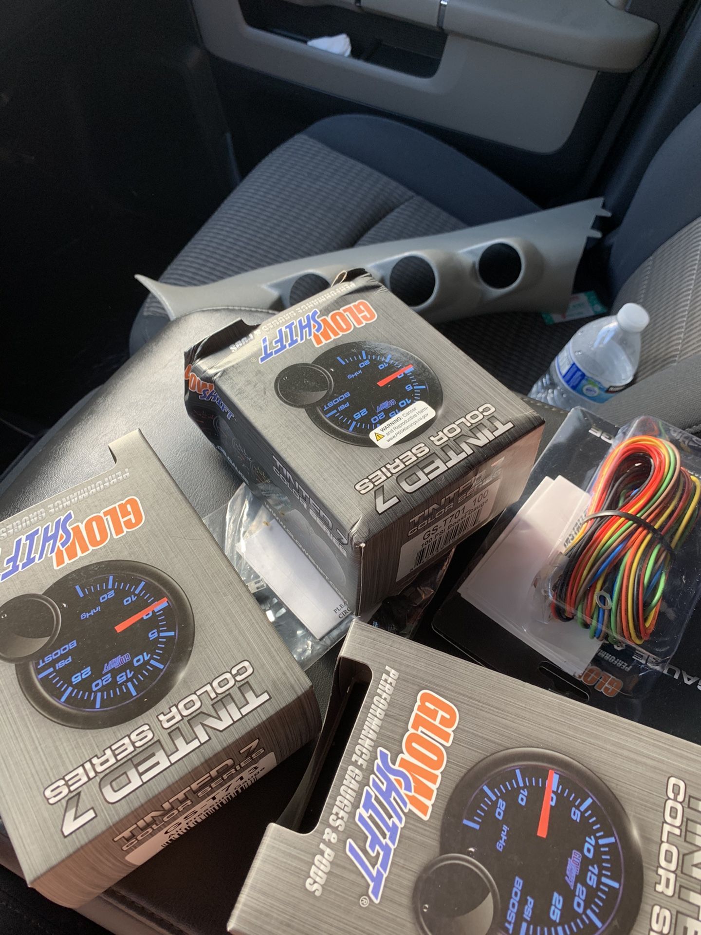Cluster gauges