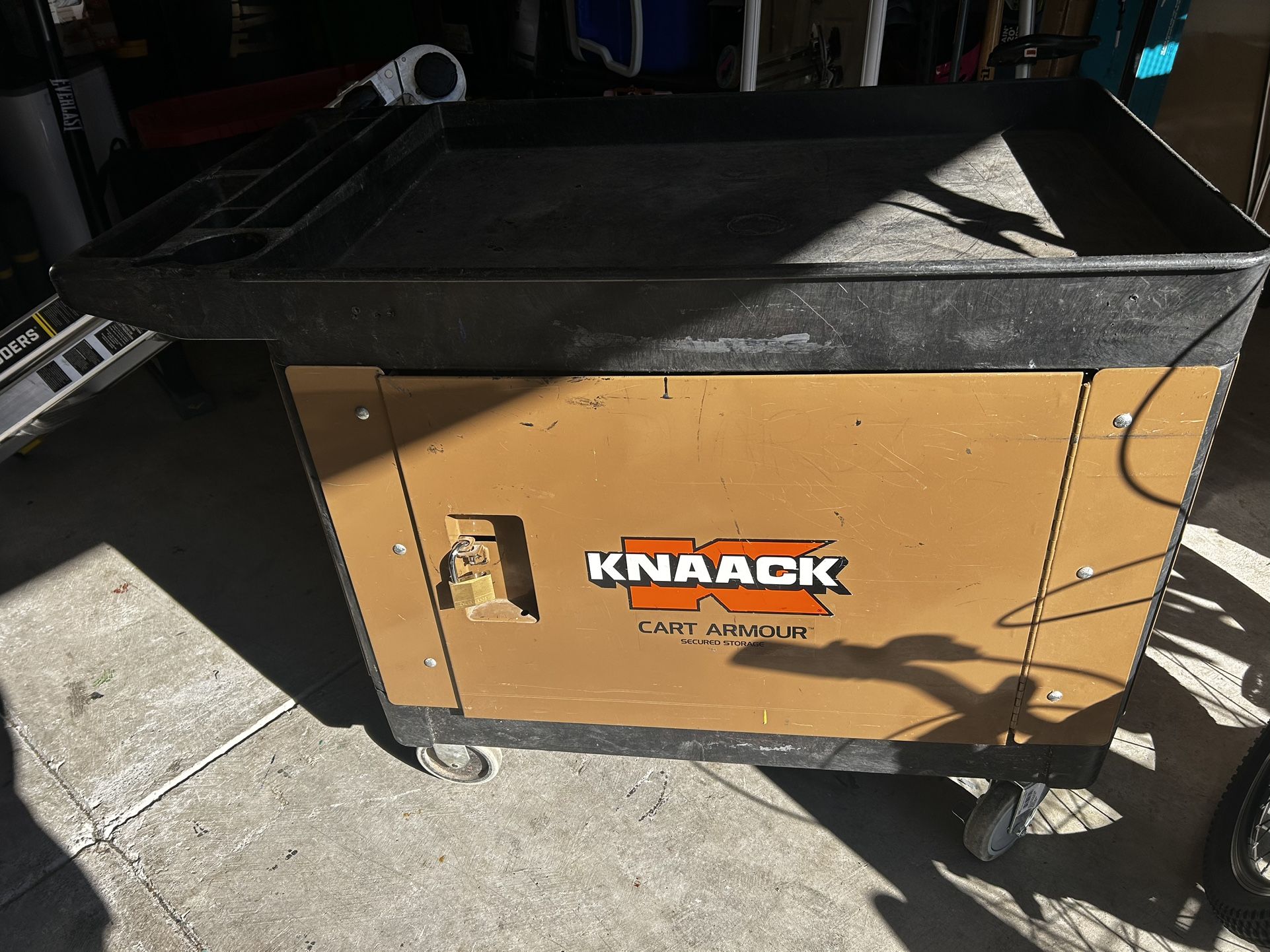 Knaack Cart