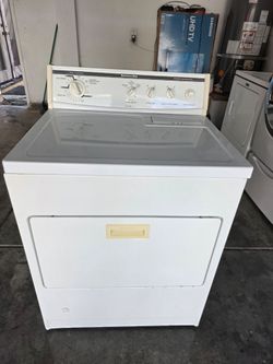 Kitchen Aid extra large Gas  Dryer .