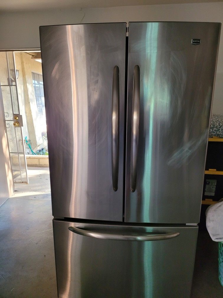 MAYTAG REFRIGERATOR MFF2558VEM