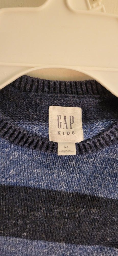 GAP Kids Warm Sweater for little boy
