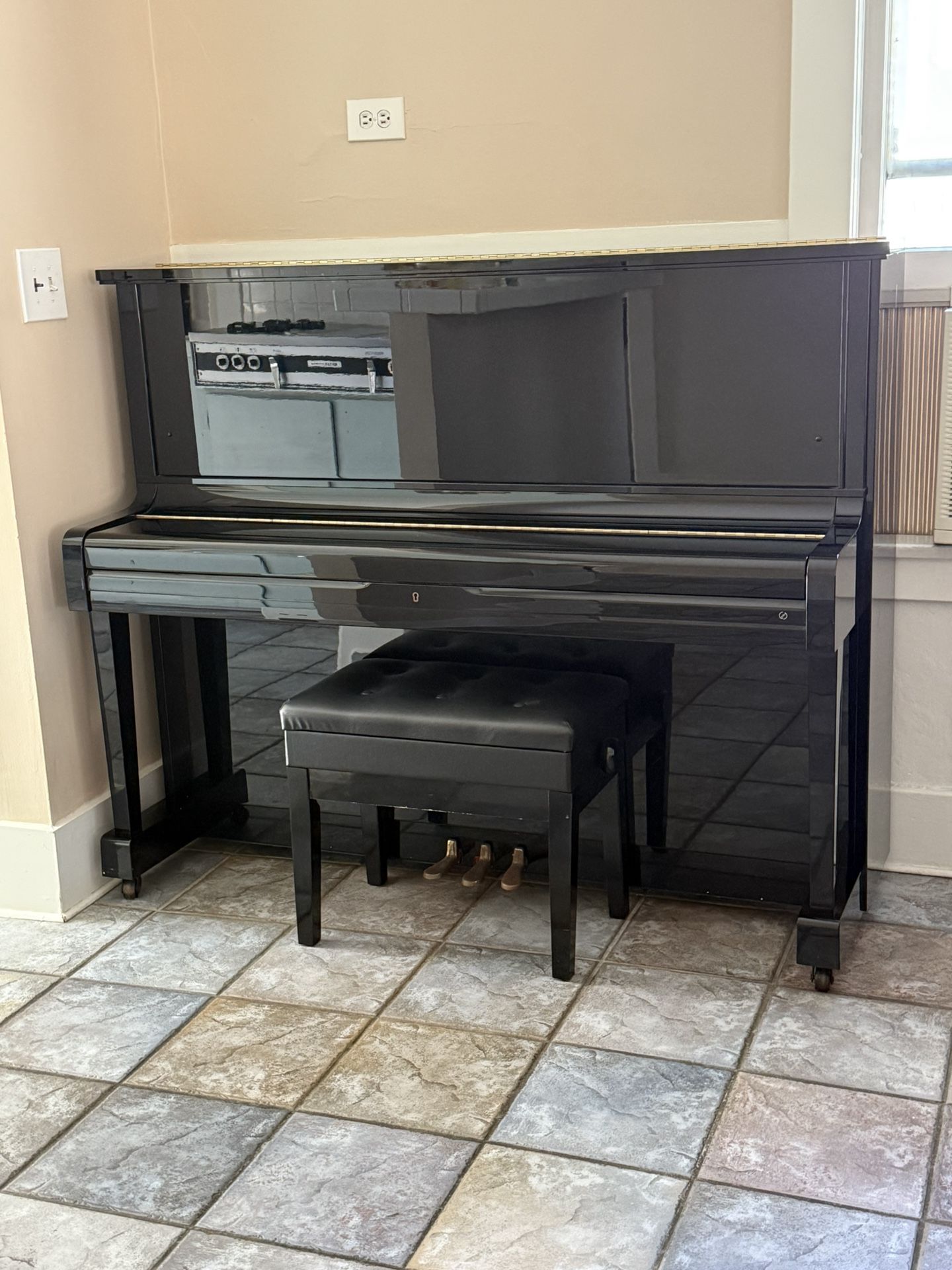 Kawai NS-20 Upright Piano with Bench - Ebony Polish