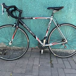 Trek Road Bike Size 56 / 9 Gears / Shimano Tiagra Components Shifting Right Ready For The Road Freshly Tuned Up 
