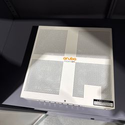 Aruba Instant On 1930 JL681A 8-Port PoE Switch 124W 2x SFP | Clean