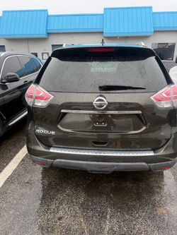 Nissan rogue 2017 only for parts