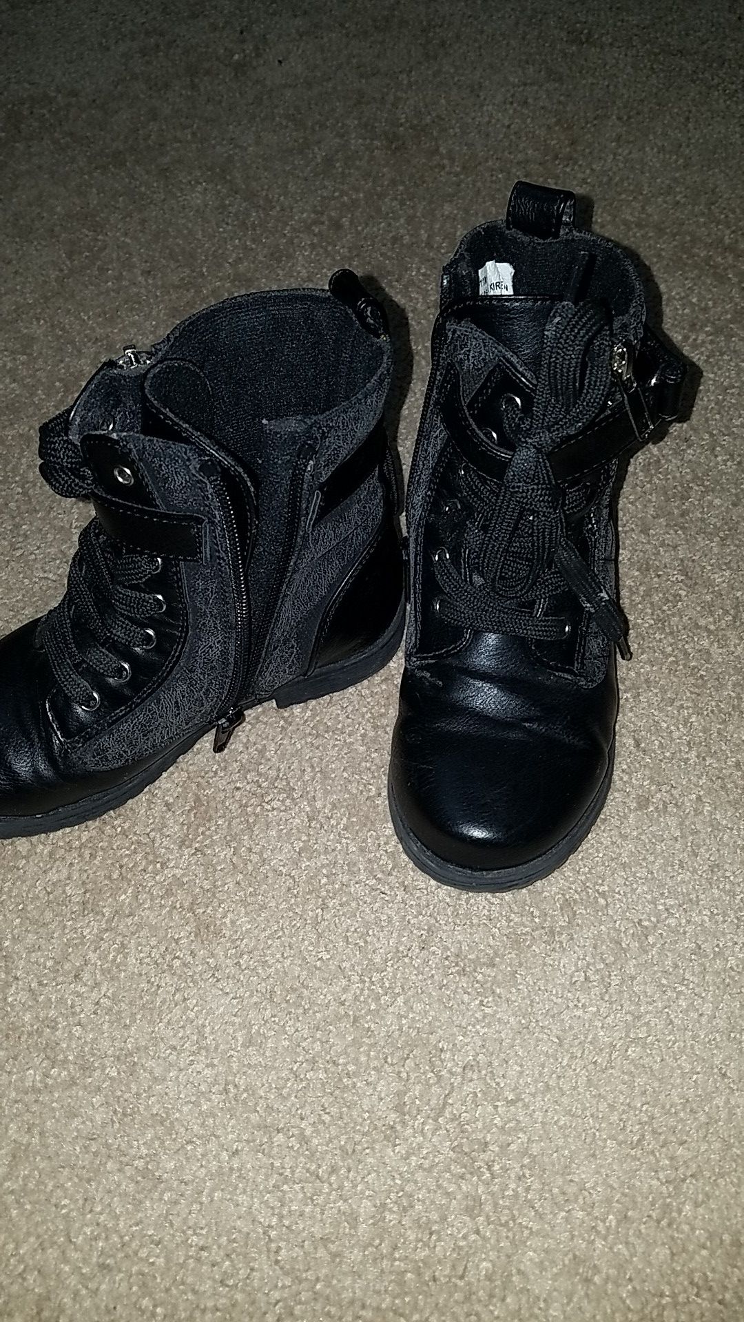 Toddler girl size 11 boots