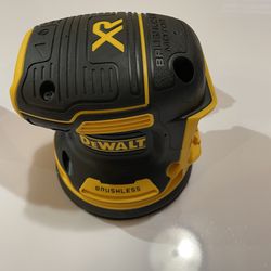 Dewalt Brushless 20volt Sander 
