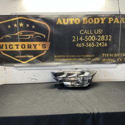 FORD MUSTANG 2024 LH HEADLIGHT OEM