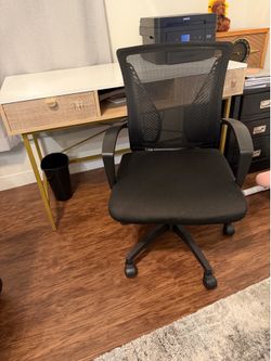 Black Mesh Office Chair