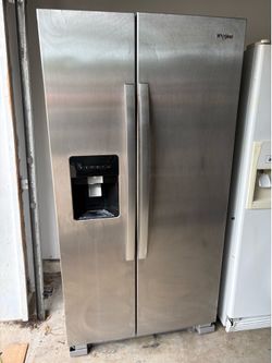 WHIRLPOOL SIDE BY SIDE 36 INCHES REFRIGERATOR COOLING AND FREEZING PROPERLY