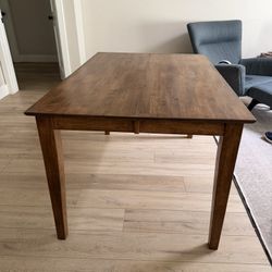 Expandable Solid Wood Table