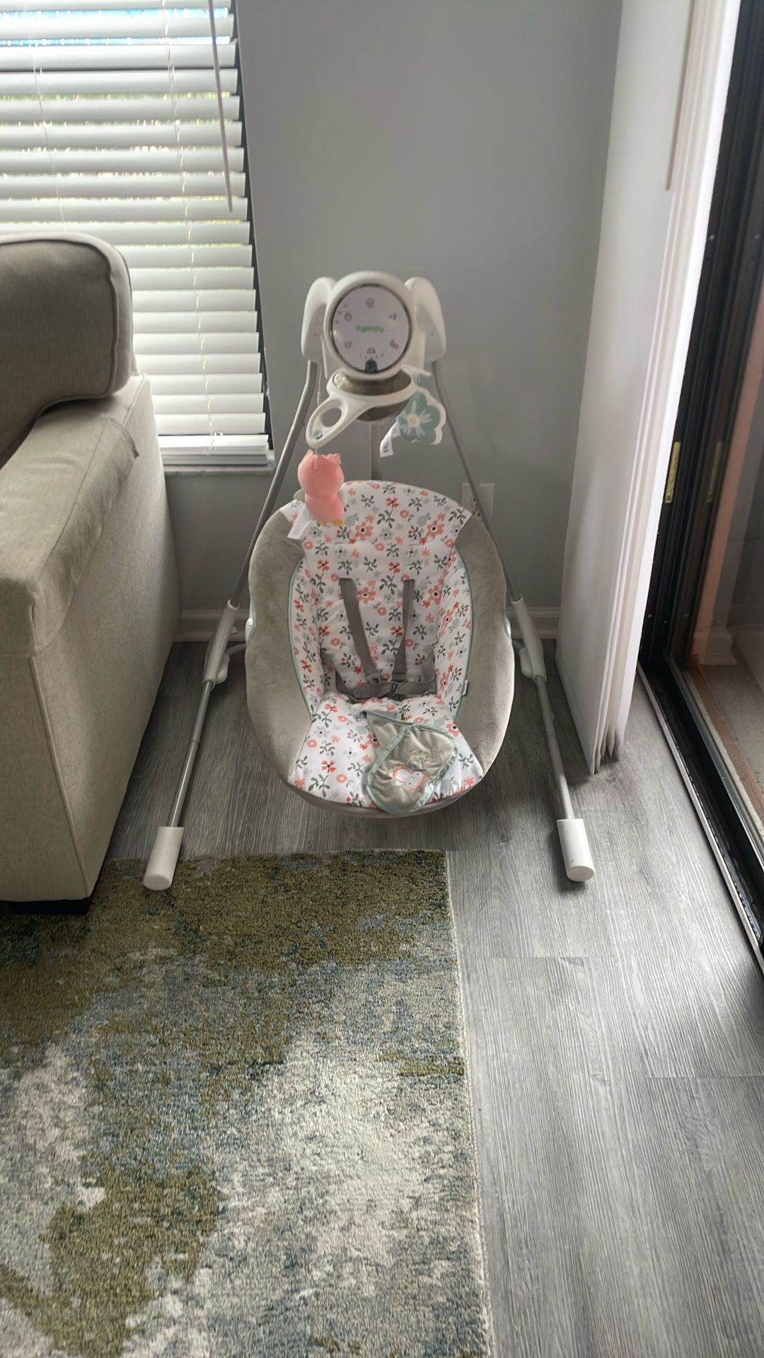 Ingenuity InLighten Soothing Swing