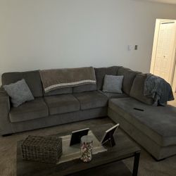 Sectional Couch 