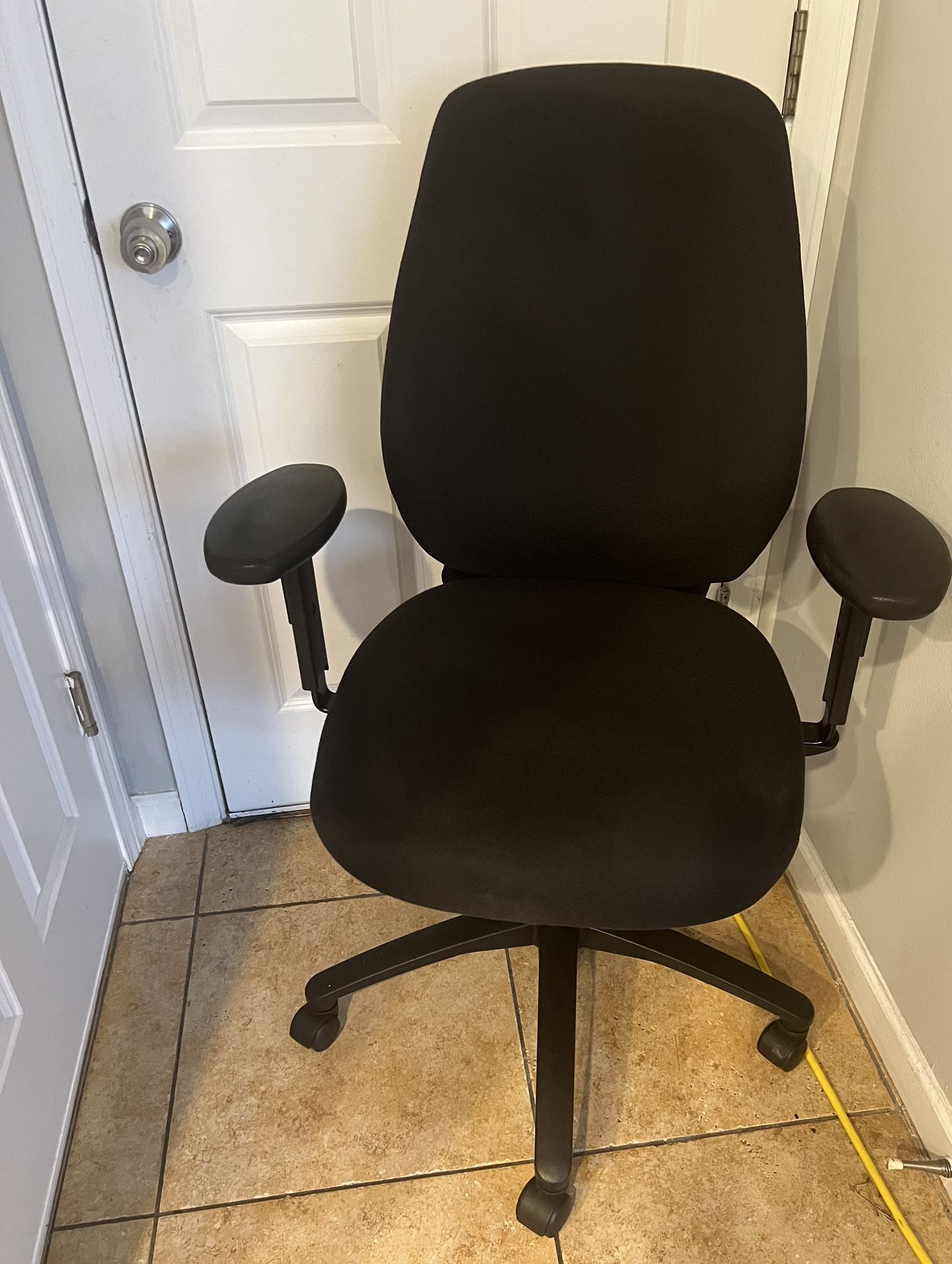 dauphin office chair