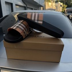 Burberry Sandals  Size 