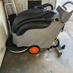 Floor Scrubbing Machine