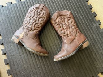 Girl boots
