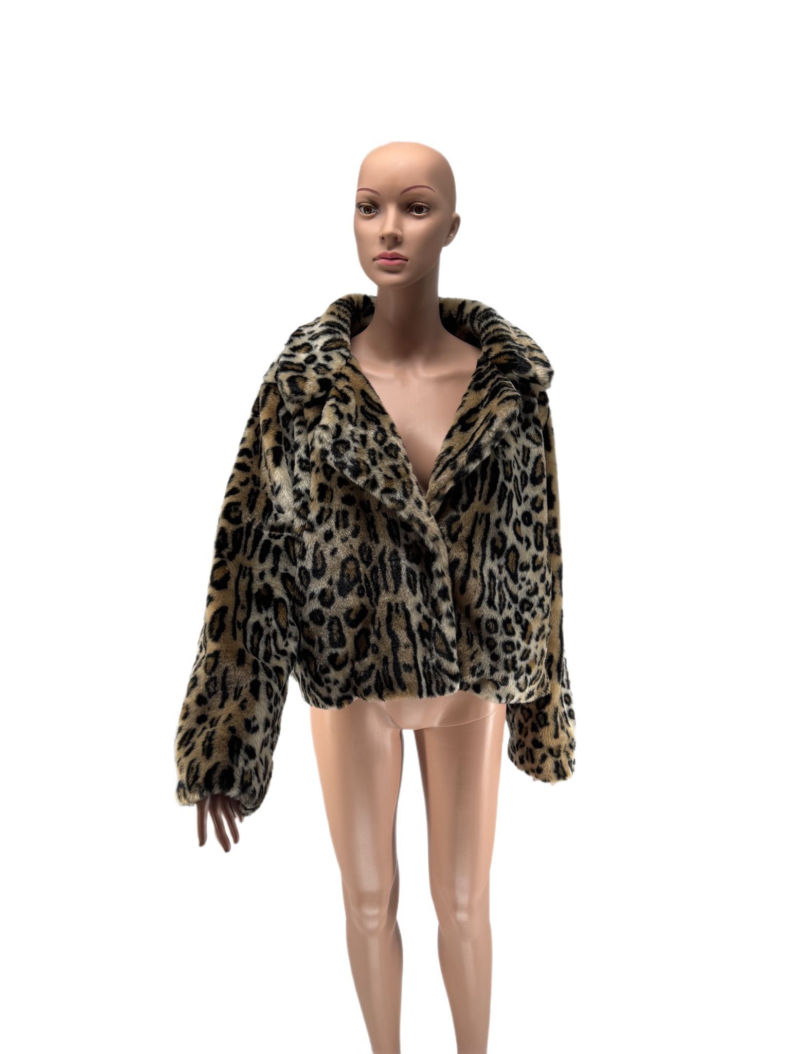 Thick Leopard print faux fur jacket with front pockets and collar