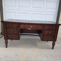 Executive Desk With Outlet