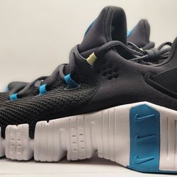 Brand New MEN'S NIKE FREE METCON 4 TRAINING SHOES Retails $150+