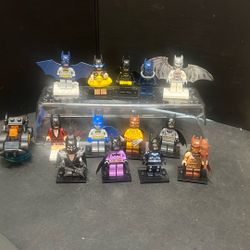 13 Lego Batman’s Minifigures 