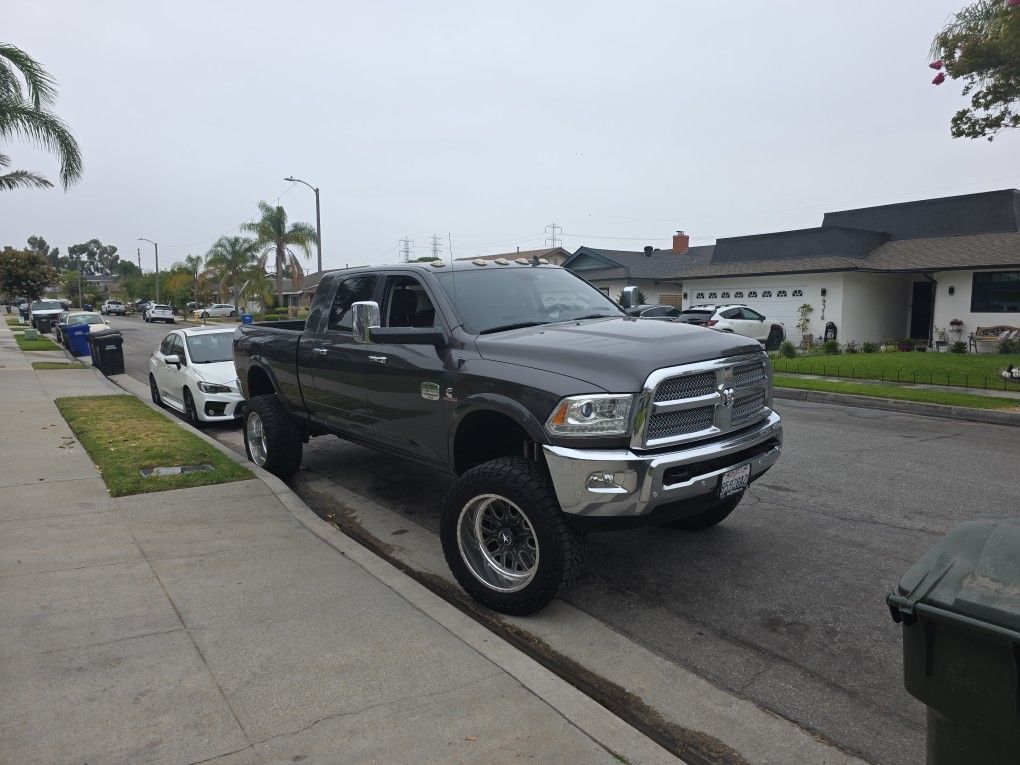 2016 Dodge Ram 2500 4x4 Diesel Longhorn Laramie