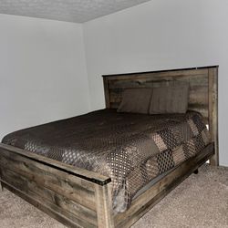KING Brown Rustic Bed! $315 Bed Discount! 