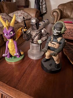 Controller holders Cable Guys