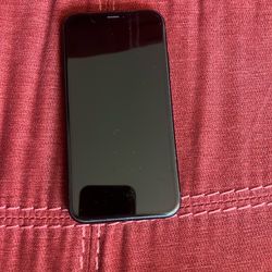 iPhone  XR 11