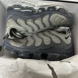 Sneaker Nike Air Vapomax Plus  Size 10.5#43706