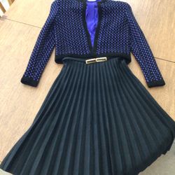 St. John’s Suit Size 4 