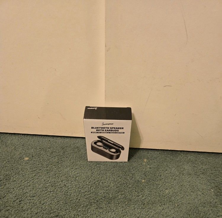 Bluetooth Speaker w/Earbuds 