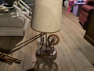 Vintage wheel lamp