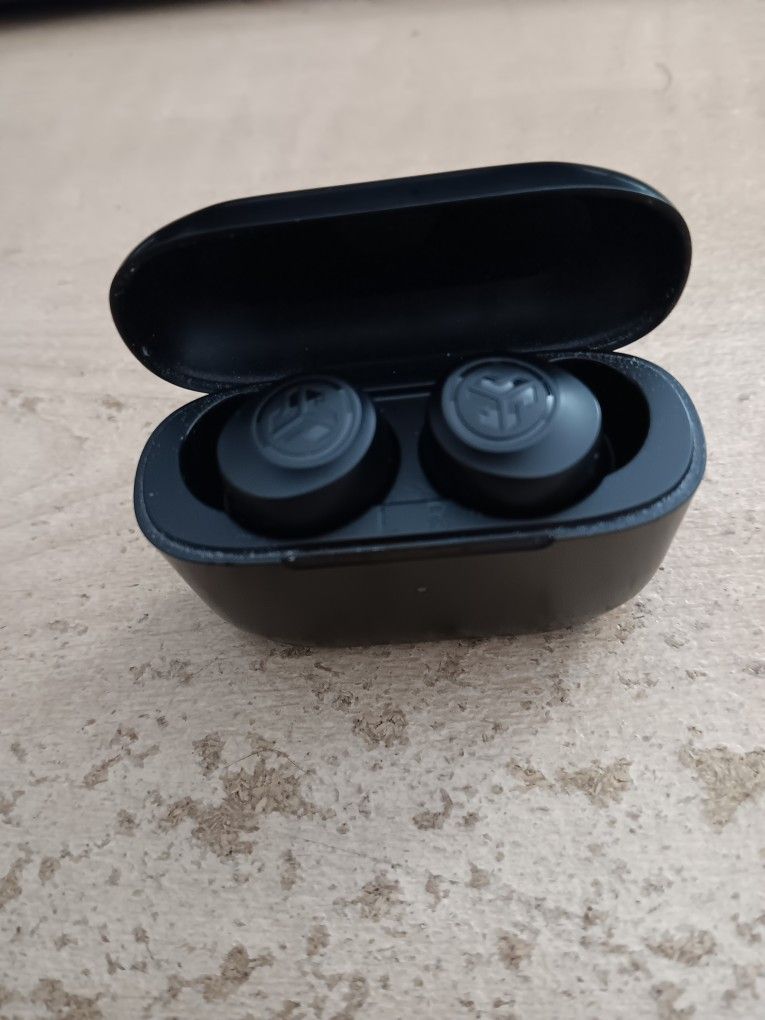JBL Earbuds