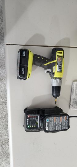 Ryobi 2‐Speed Drill Set — Great Condition Includes: 2 batteries, charger, and carrying bag