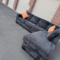 really Nice Gray Sectional Couch