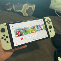 NINTENDO SWITCH OLED 