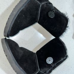 Black Ugg Boots